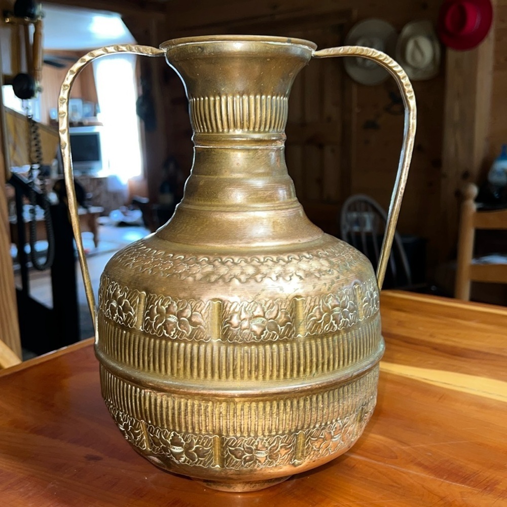 Antique Copper Ornate Hand Hammered Fluted Double Handle Pot Art Vase Vessel